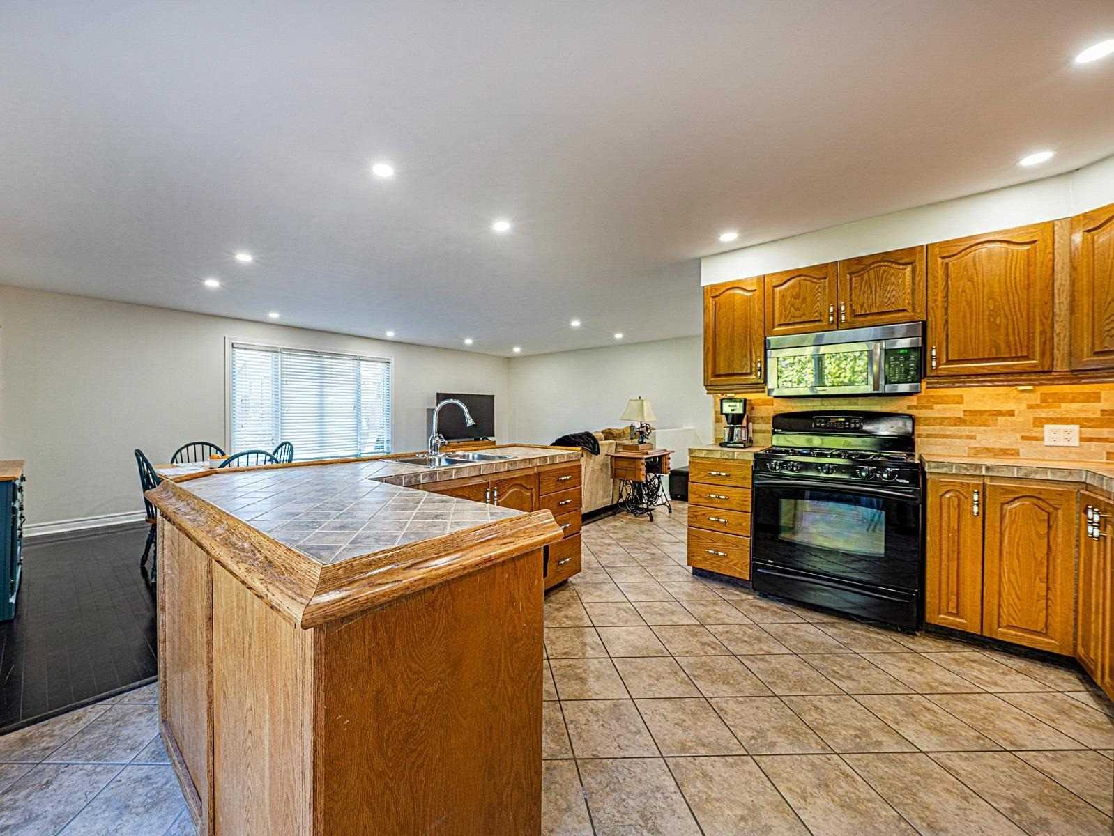 Listing N5839848 - Large Photo # 10