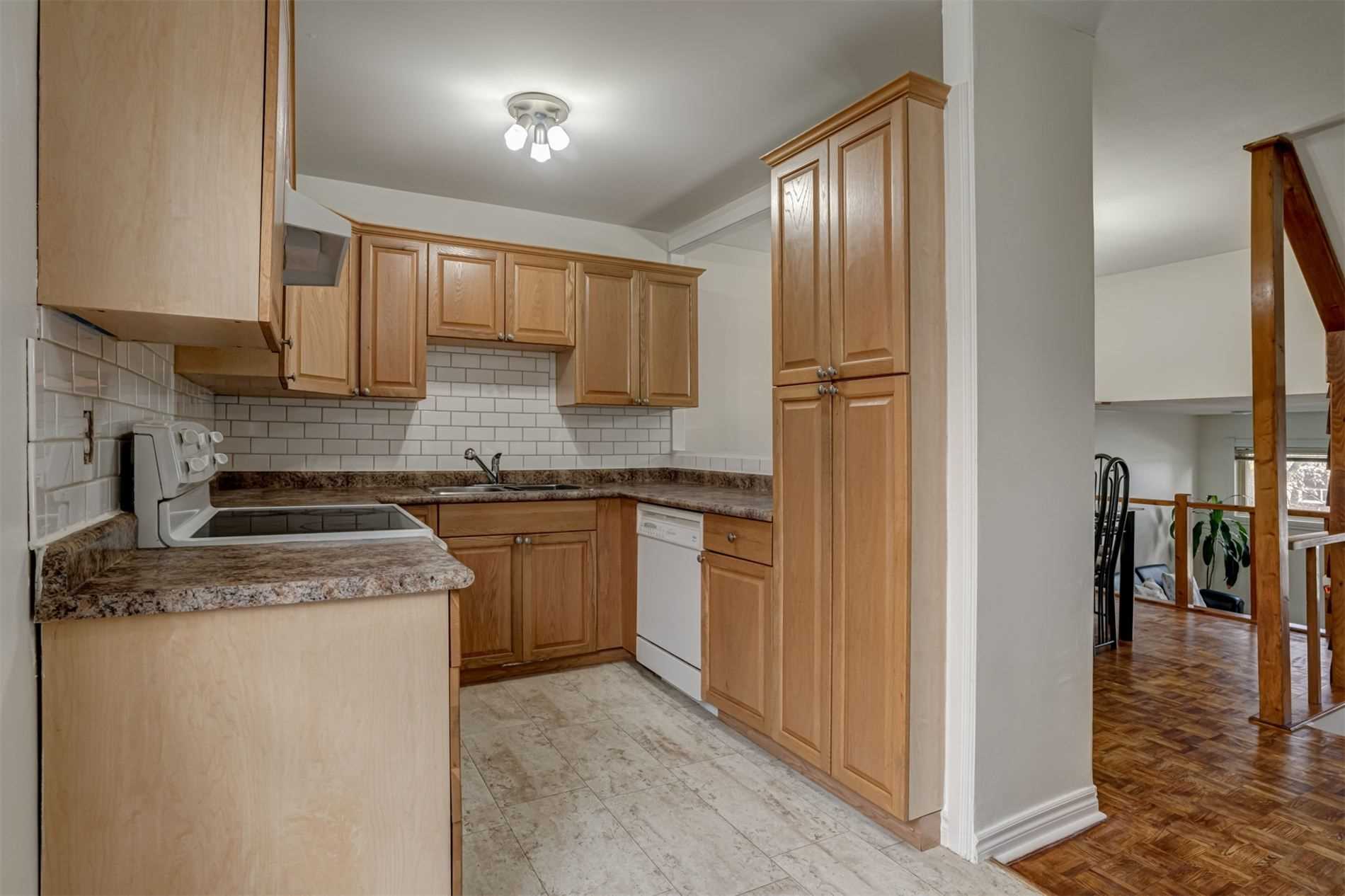 Listing N5842915 - Large Photo # 13