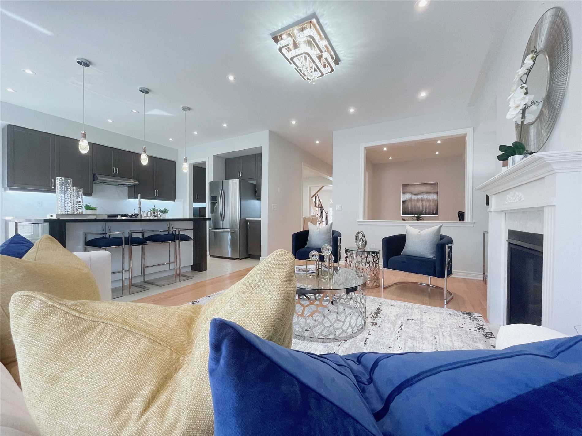 17 Foxberry Road