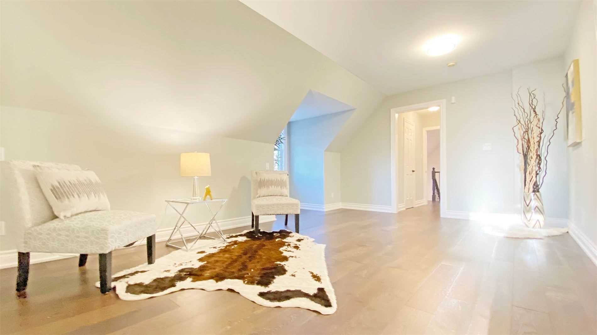 1 Blue Grass Dr