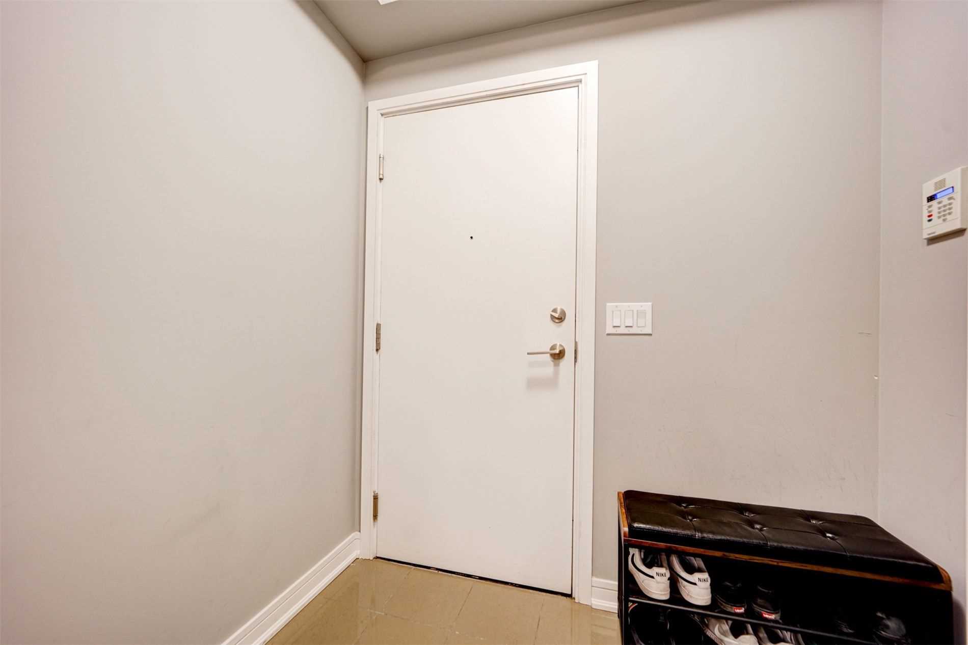 Listing N5847133 - Large Photo # 4