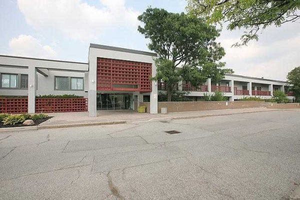7181 Woodbine Ave, Markham