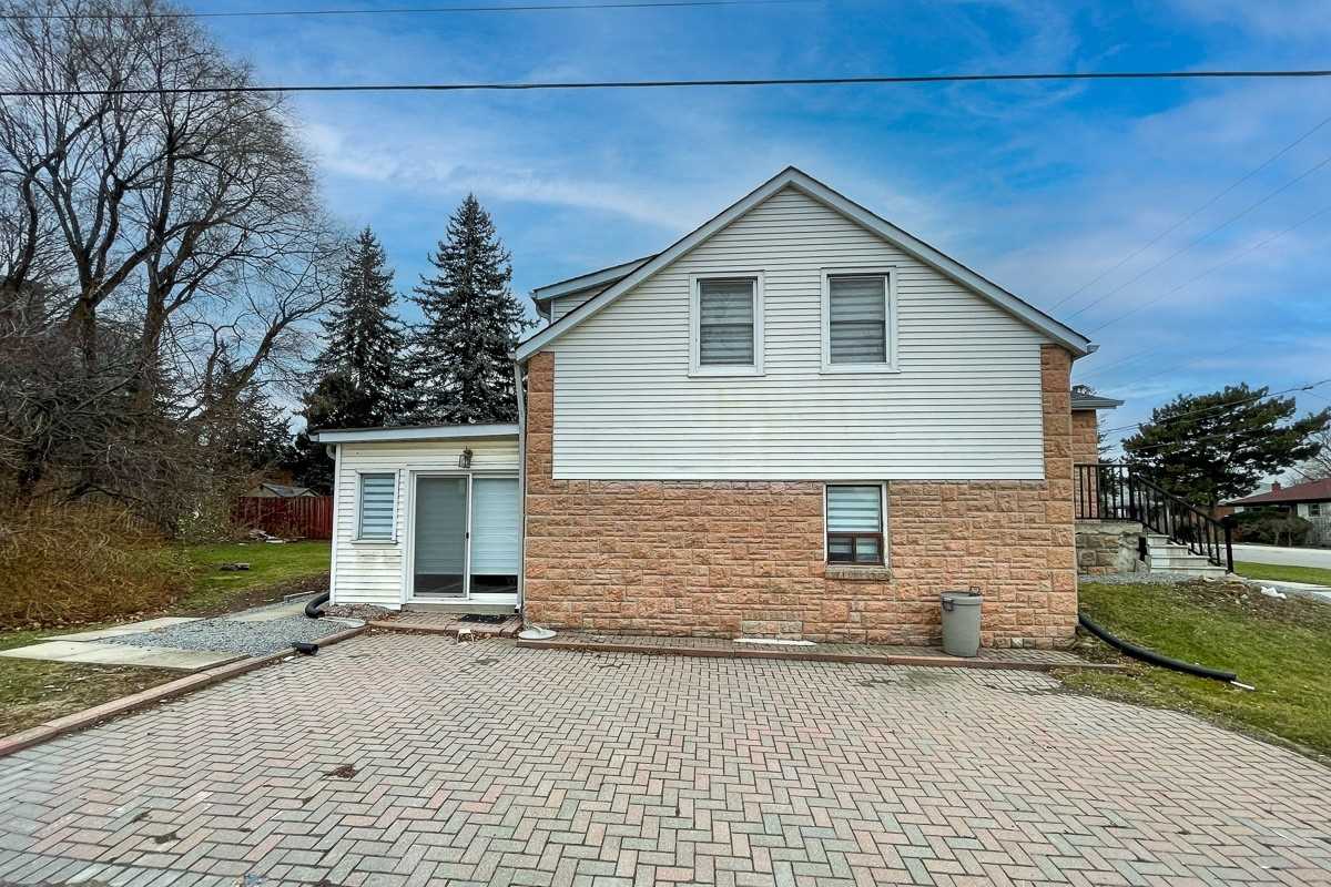 31 Morgan Ave, #Unit C