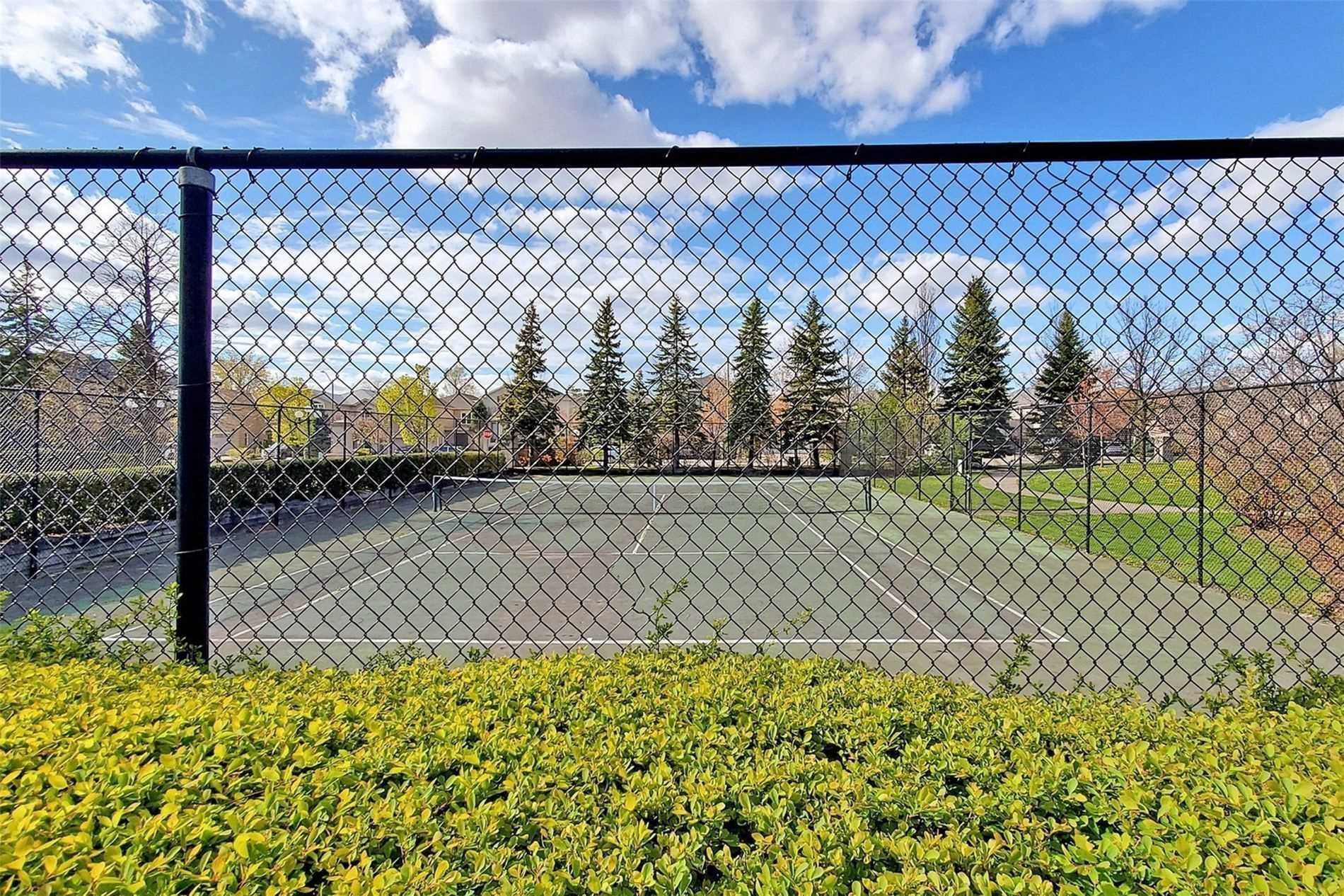 7 Townsgate Dr, #312