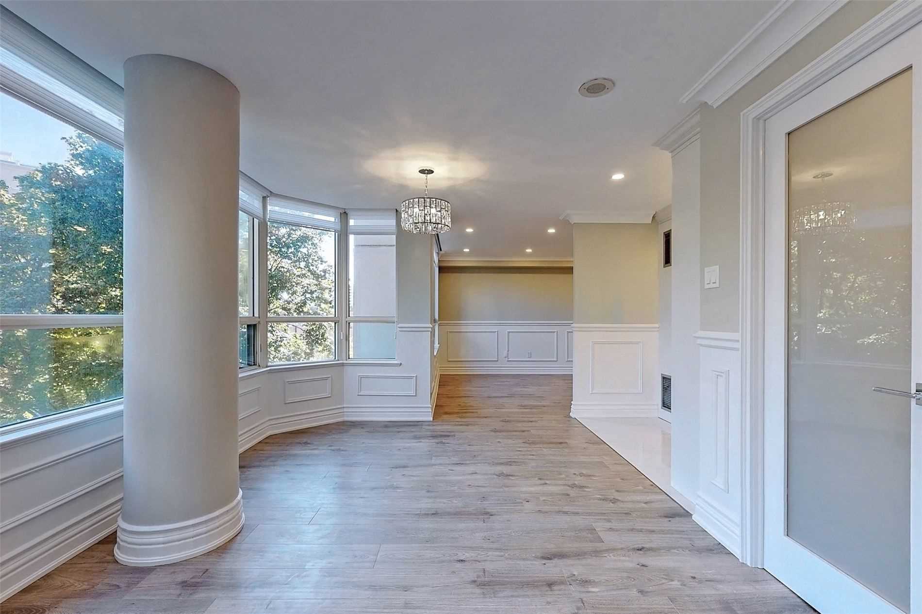7 Townsgate Dr, #312