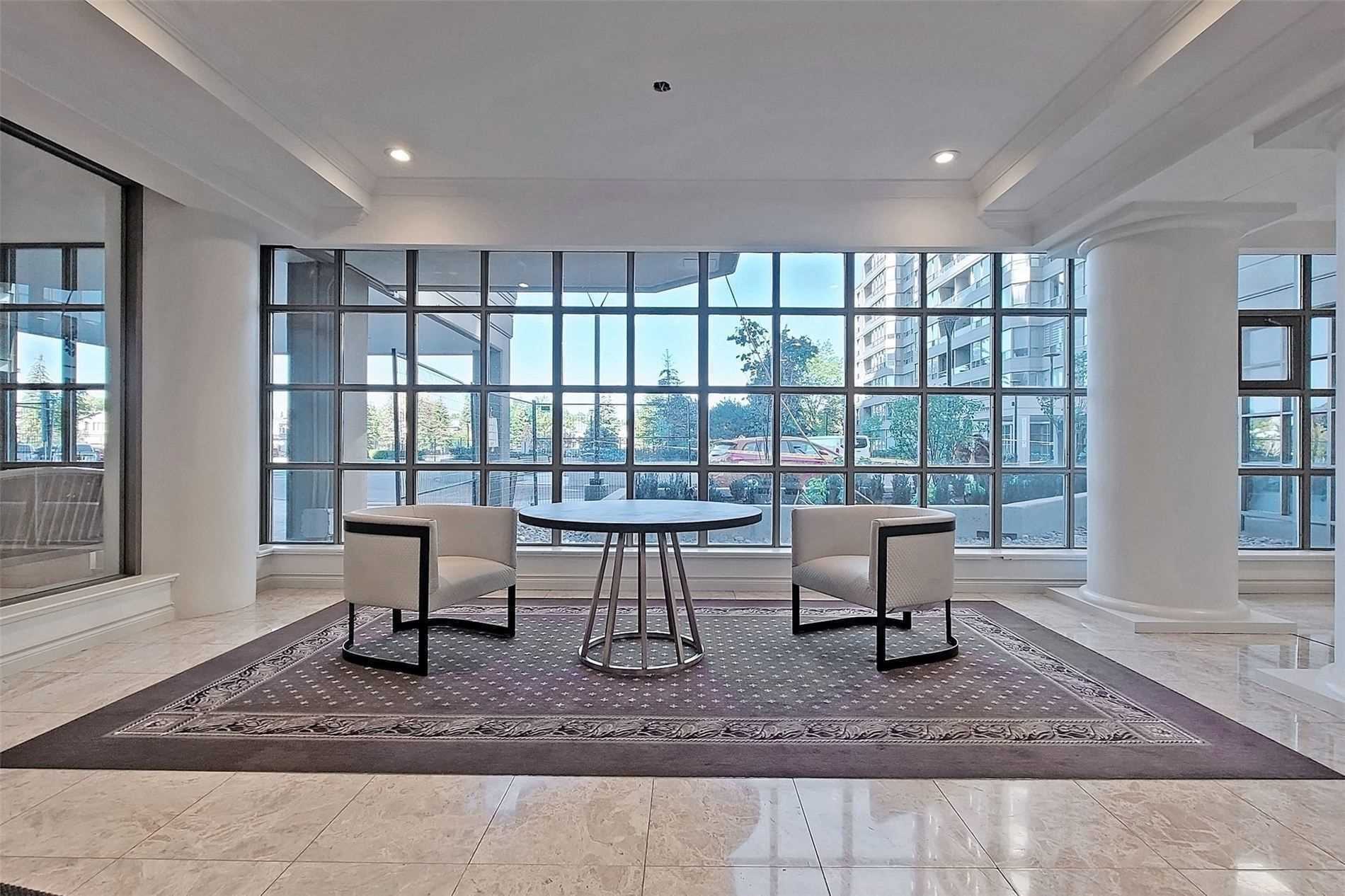 7 Townsgate Dr, #312