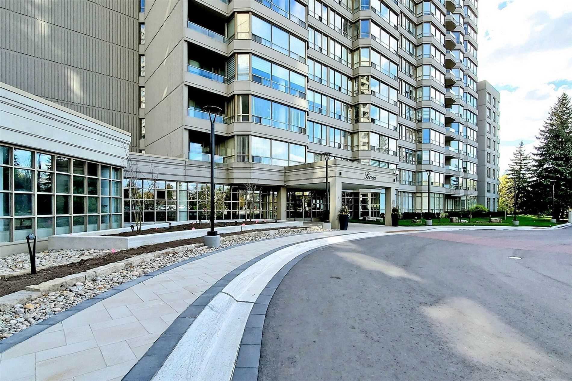 7 Townsgate Dr, #312