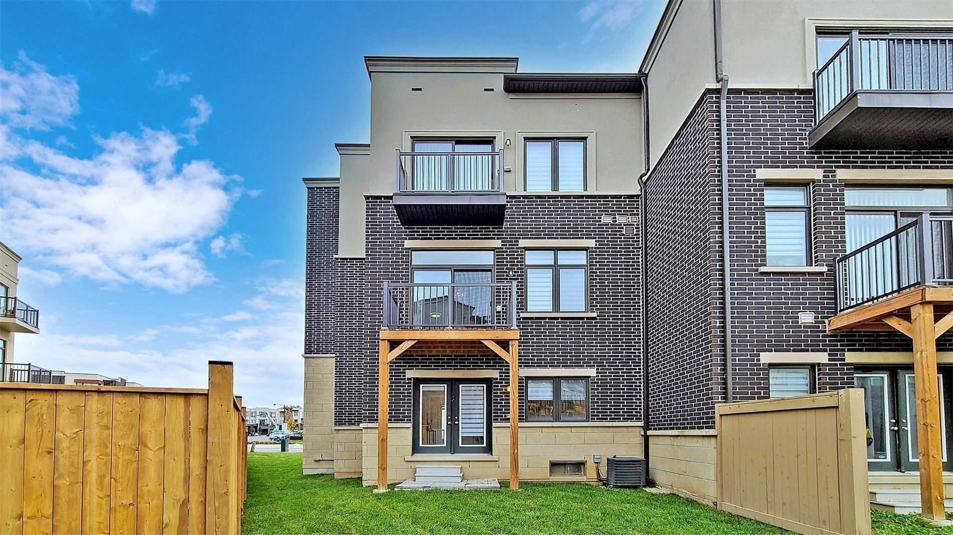 262 Thomas Cook Avenue