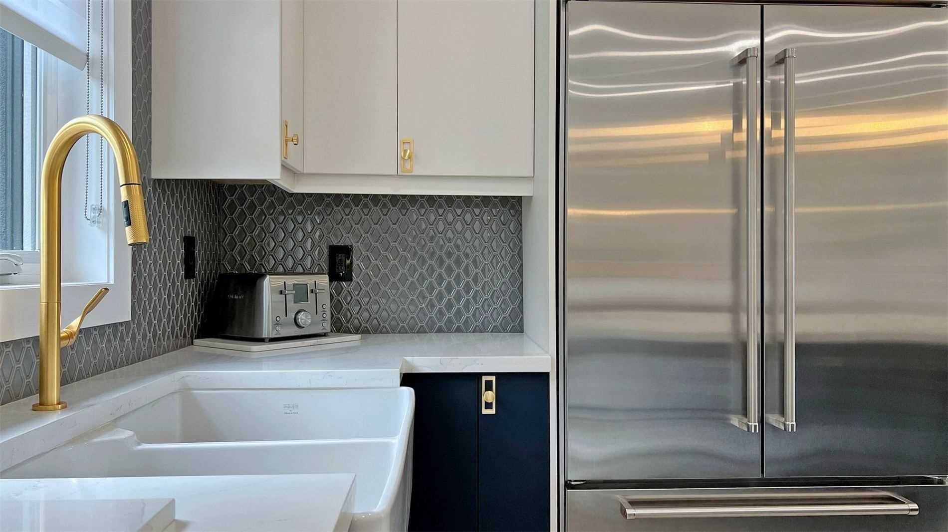 111 Evahill Cres