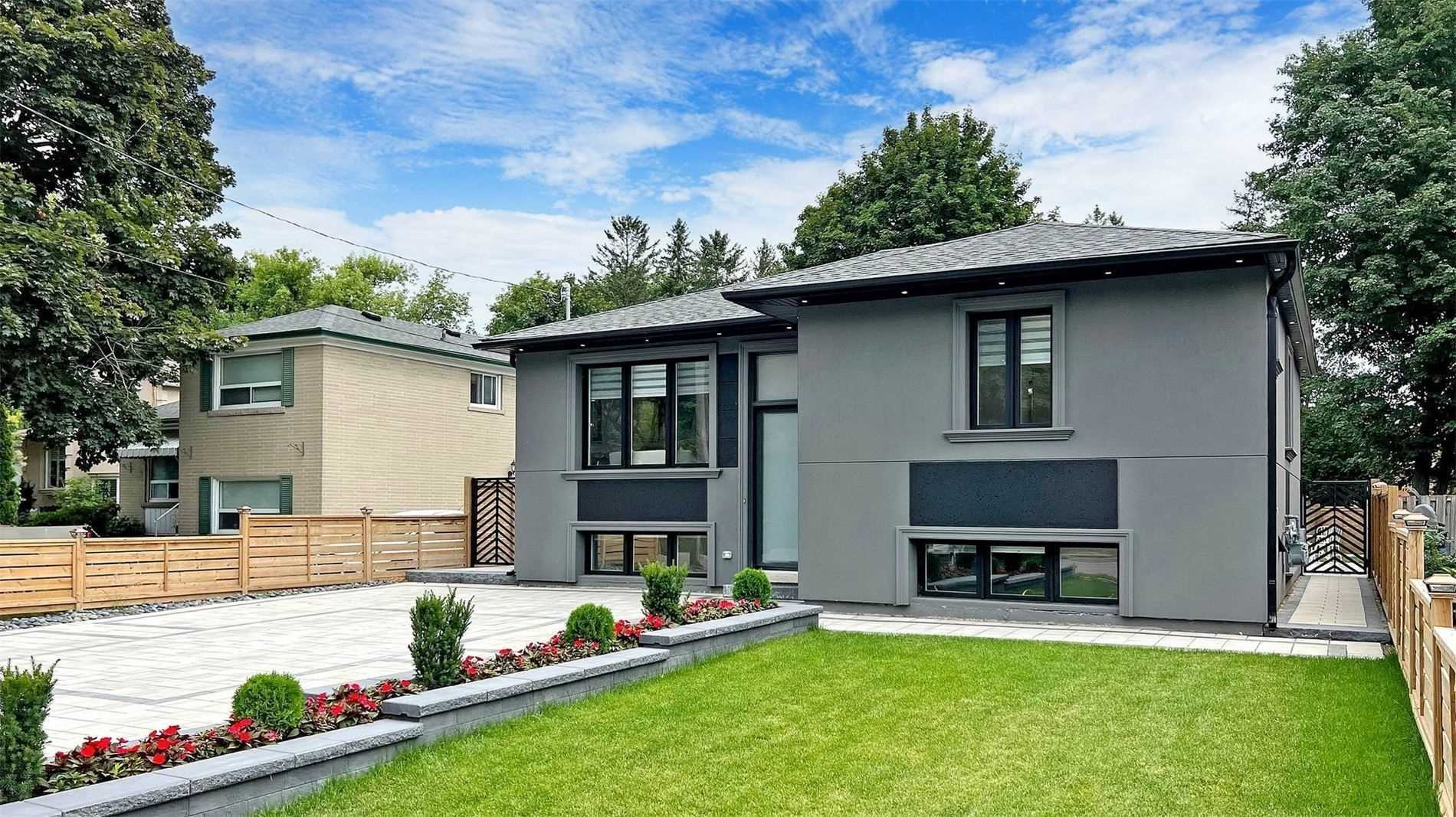 111 Evahill Cres