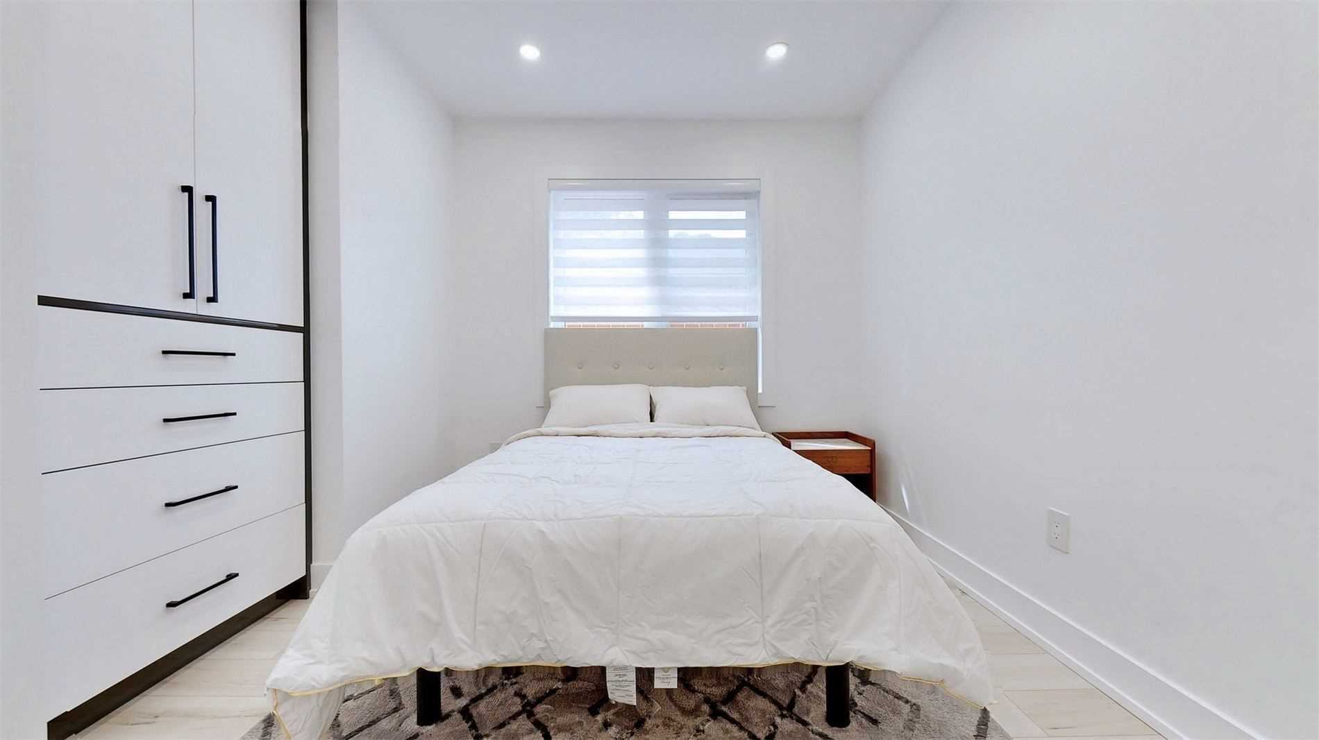 111 Evahill Cres
