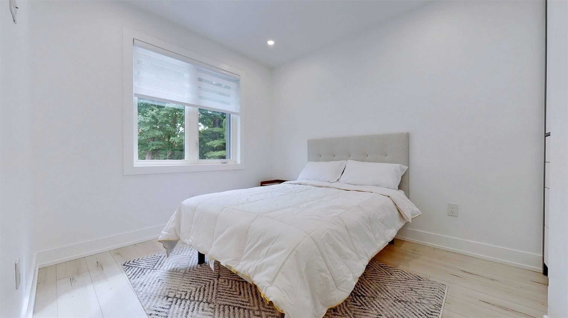 111 Evahill Cres