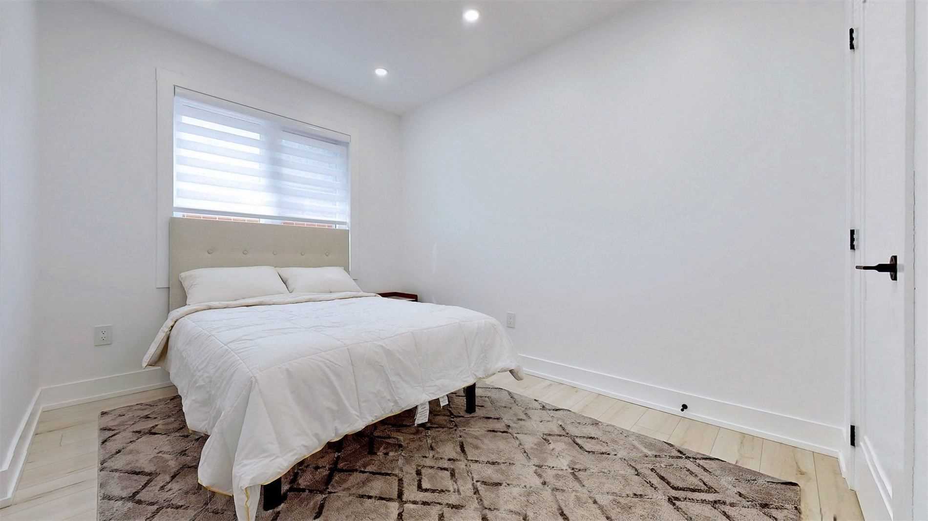 111 Evahill Cres