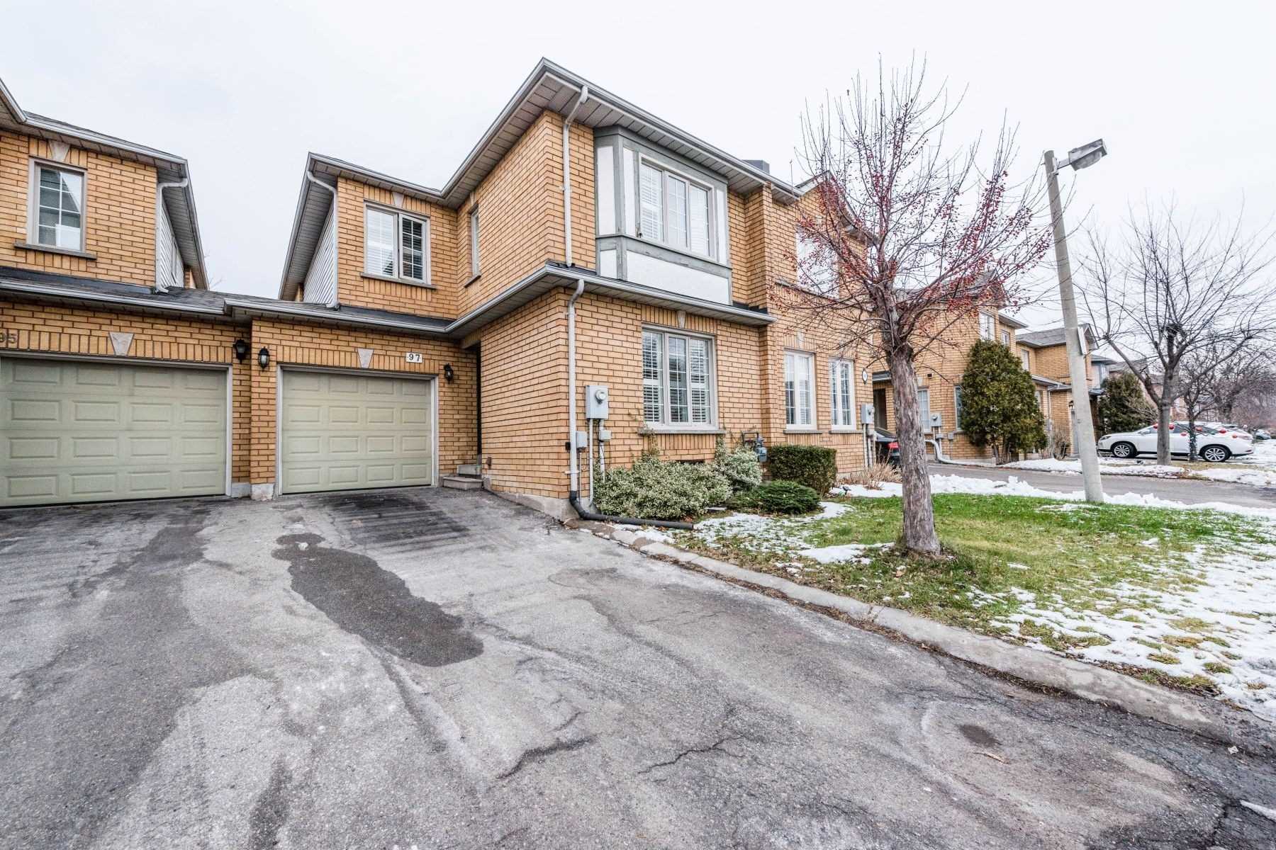 97 Pinedale Gate