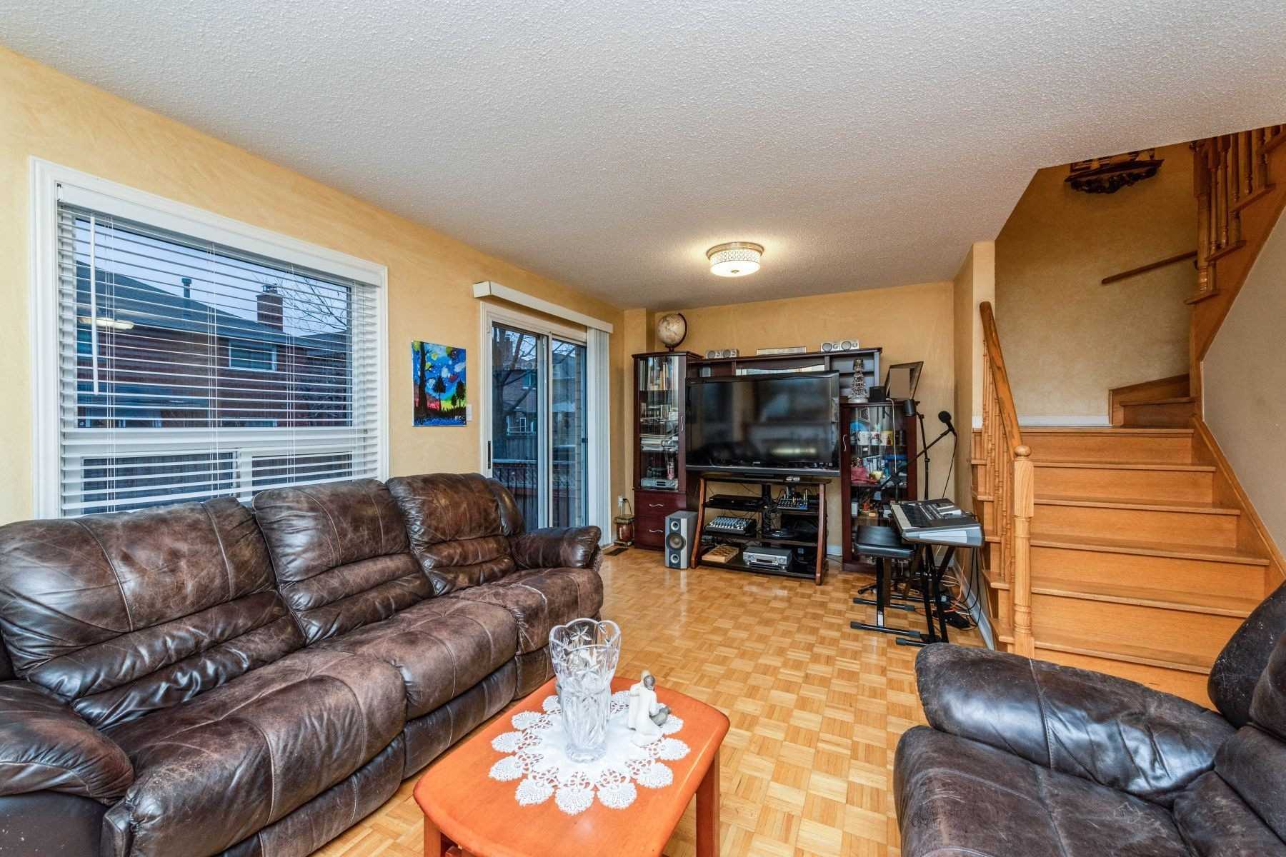 97 Pinedale Gate