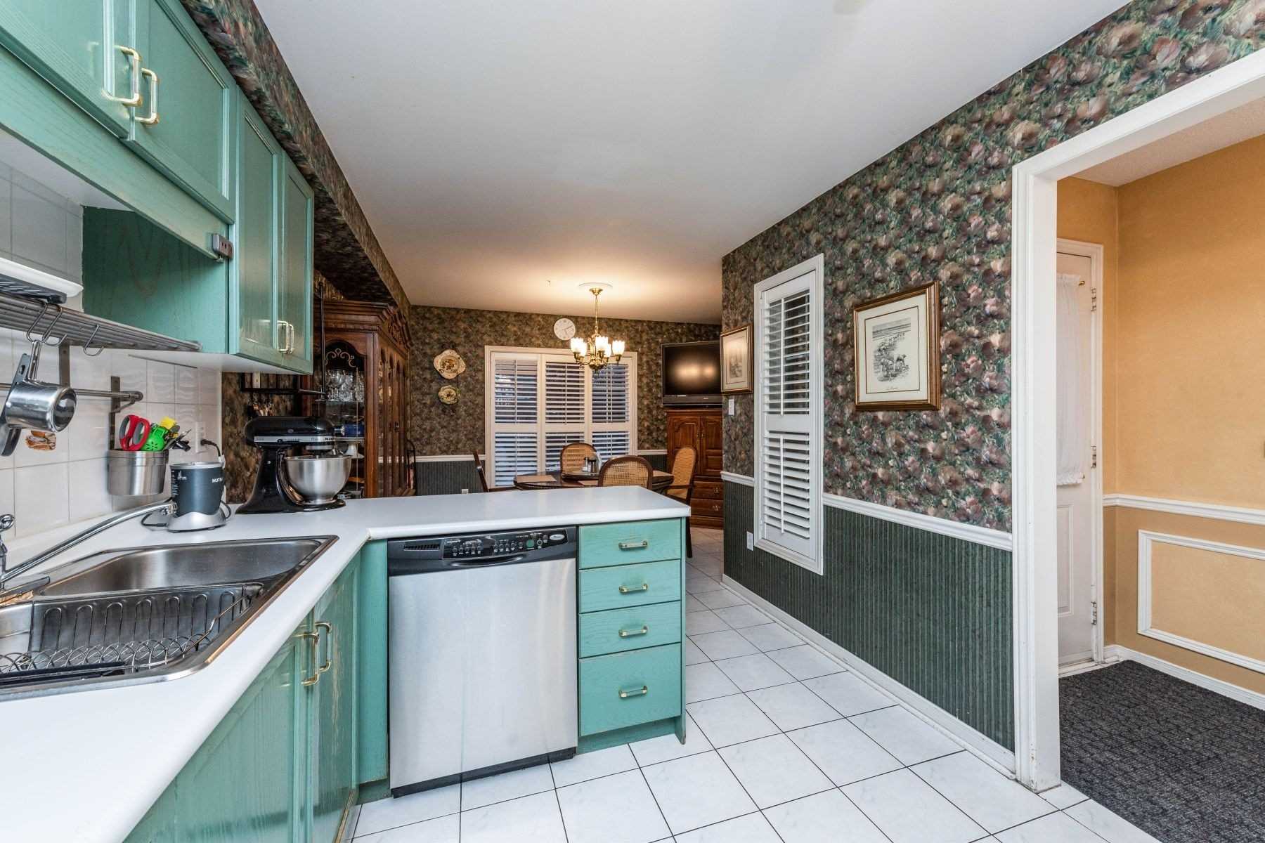 97 Pinedale Gate