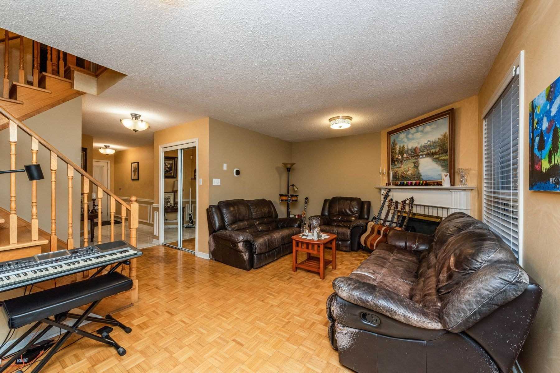 97 Pinedale Gate