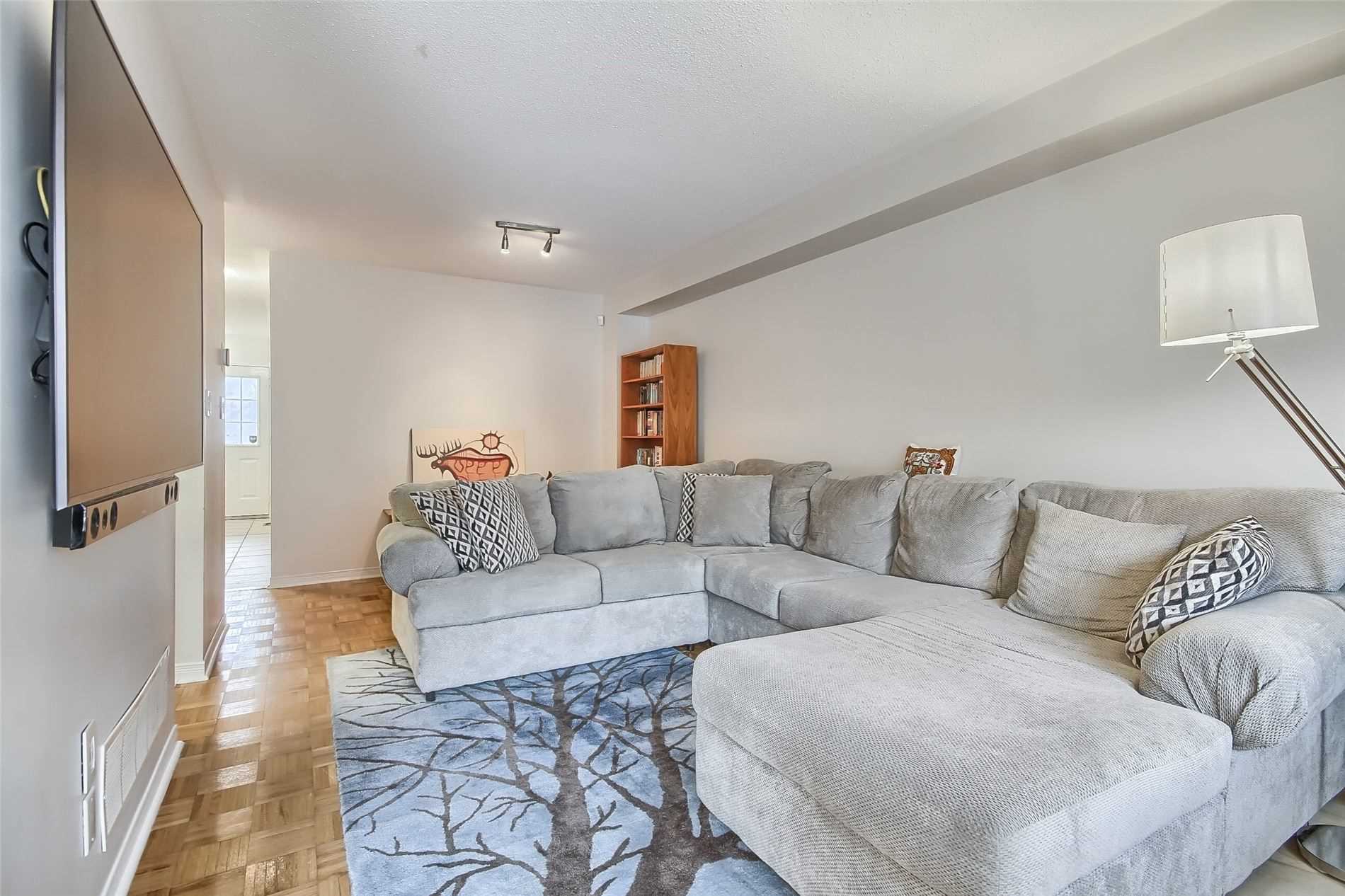 39 Hirst Avenue