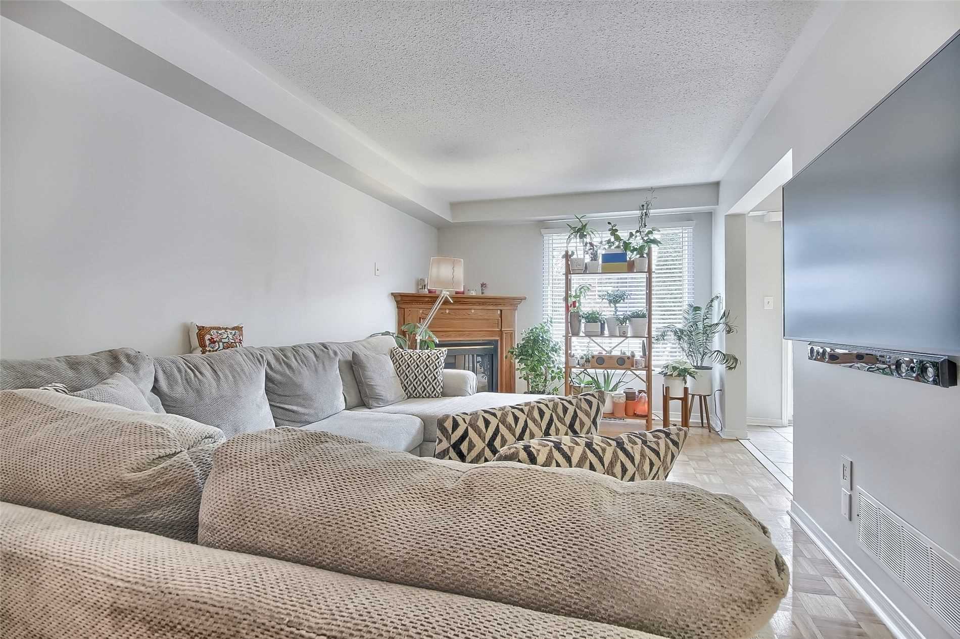 39 Hirst Avenue