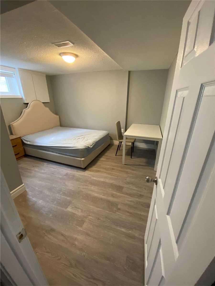 52 Glen Cameron Rd