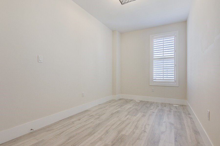 25 Sydney Circle