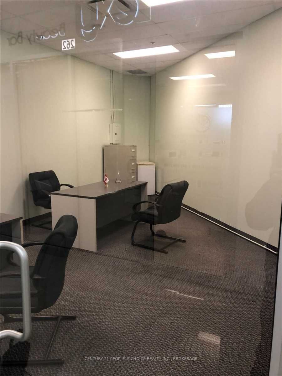 7163 Yonge St, #259
