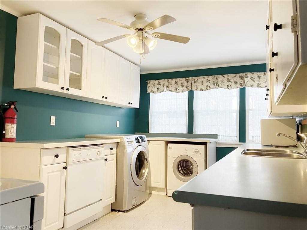 152 Olde Bayview Ave