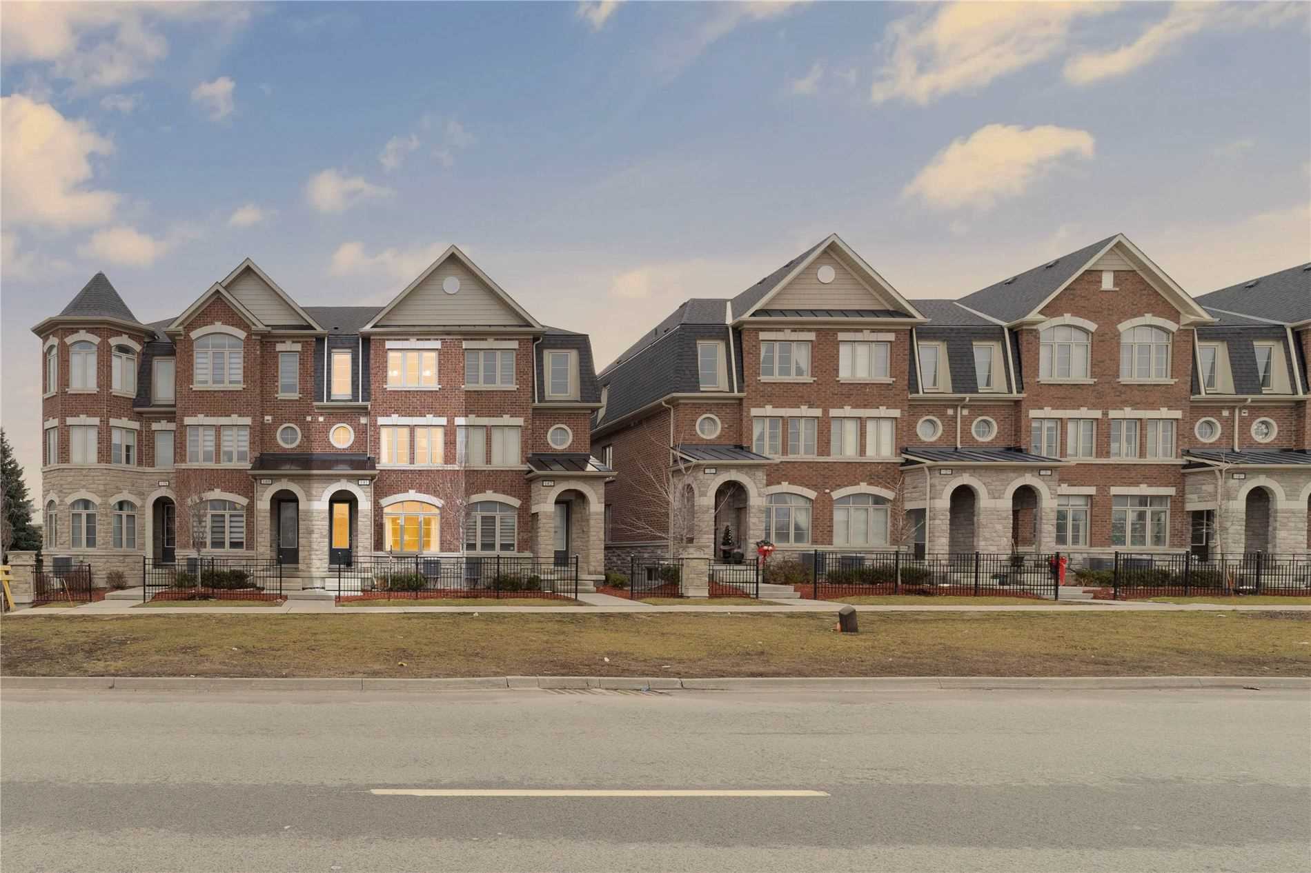 1331 Major Mackenzie Dr W, #141