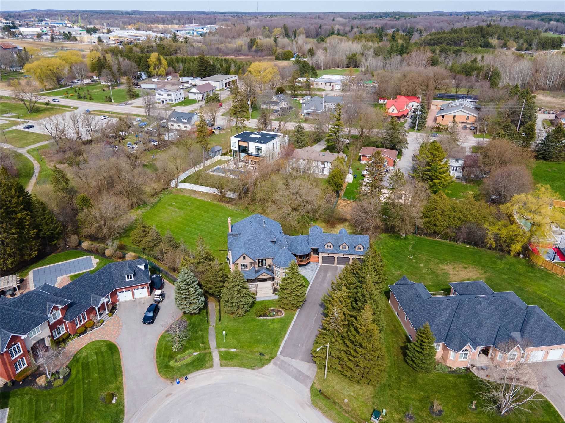 9 Vanvalley Dr