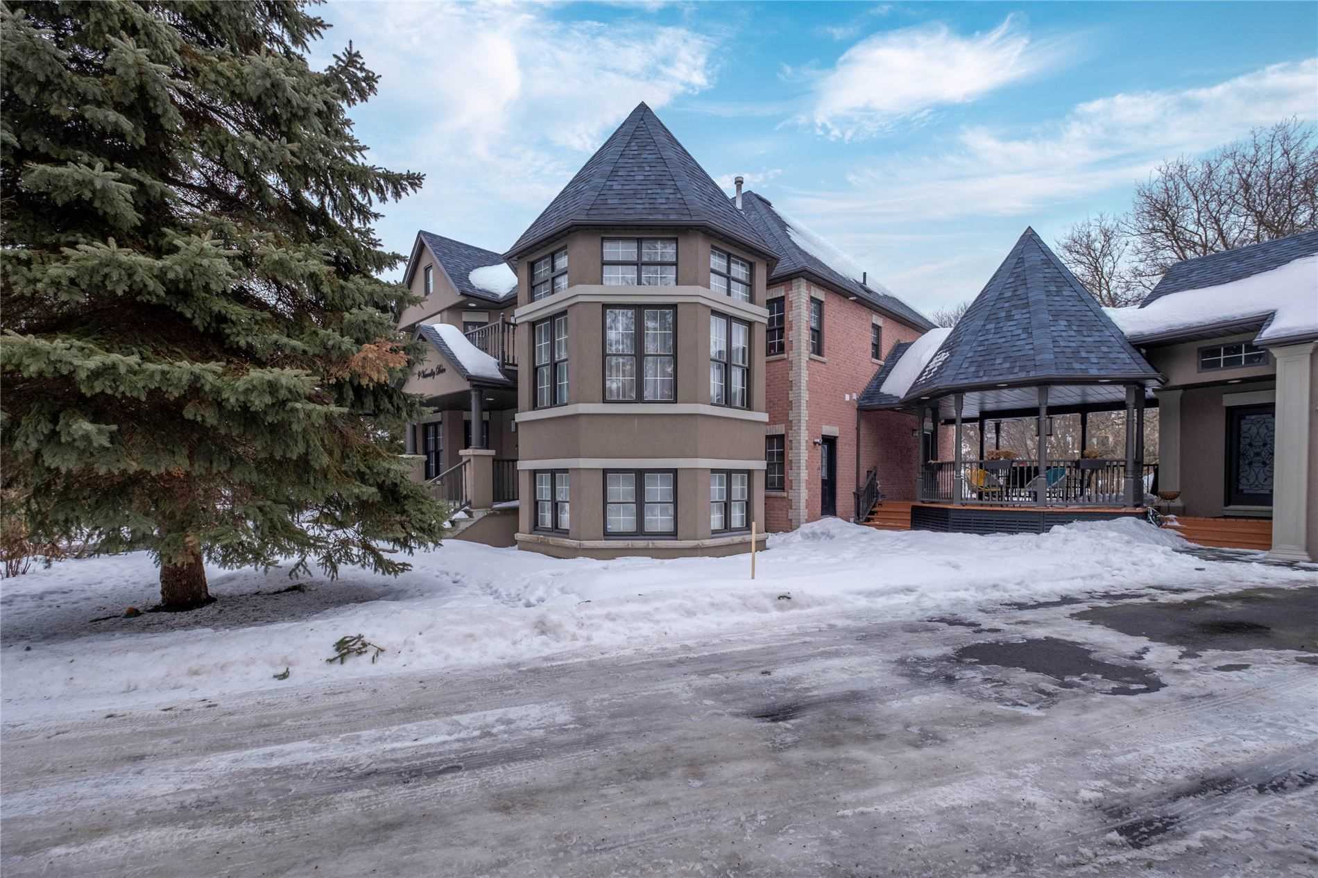9 Vanvalley Dr