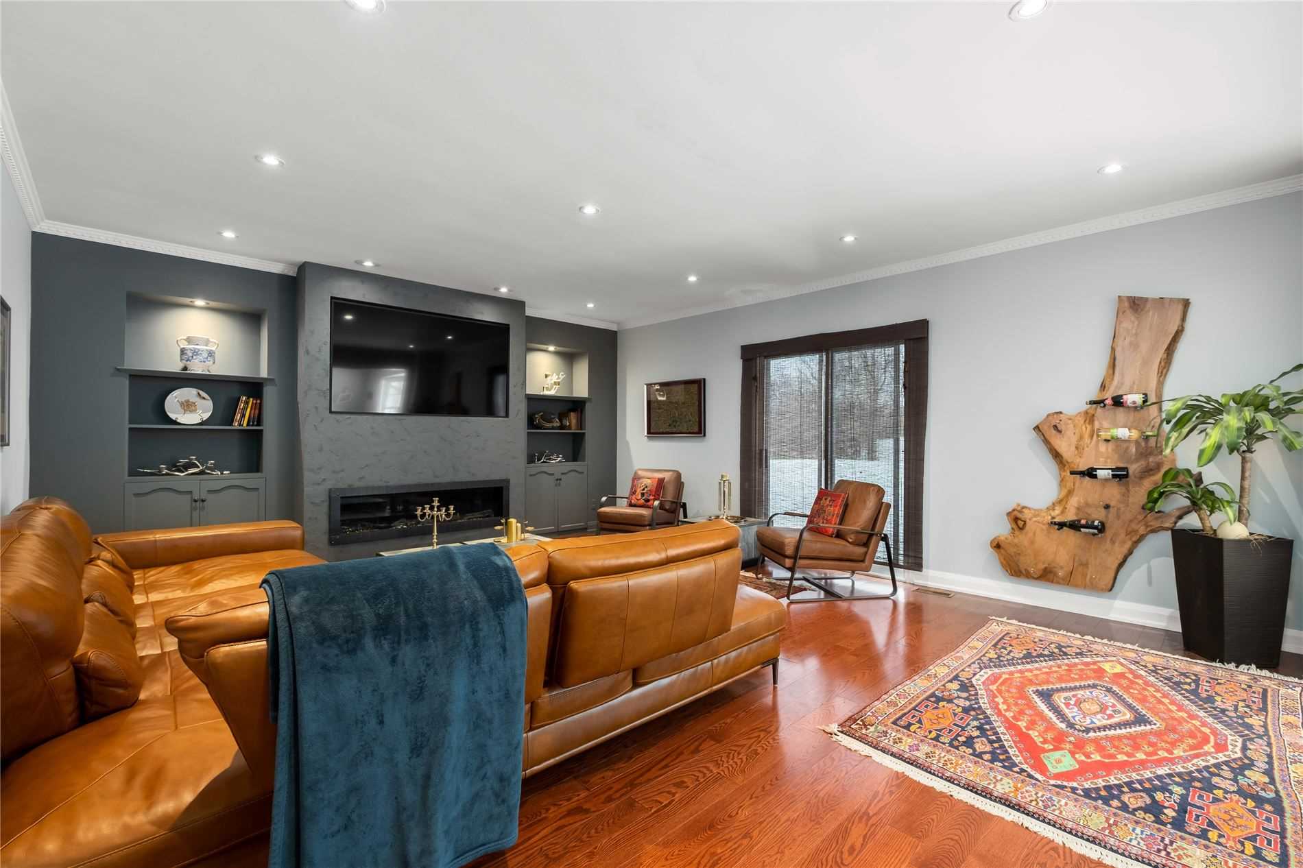 9 Vanvalley Dr
