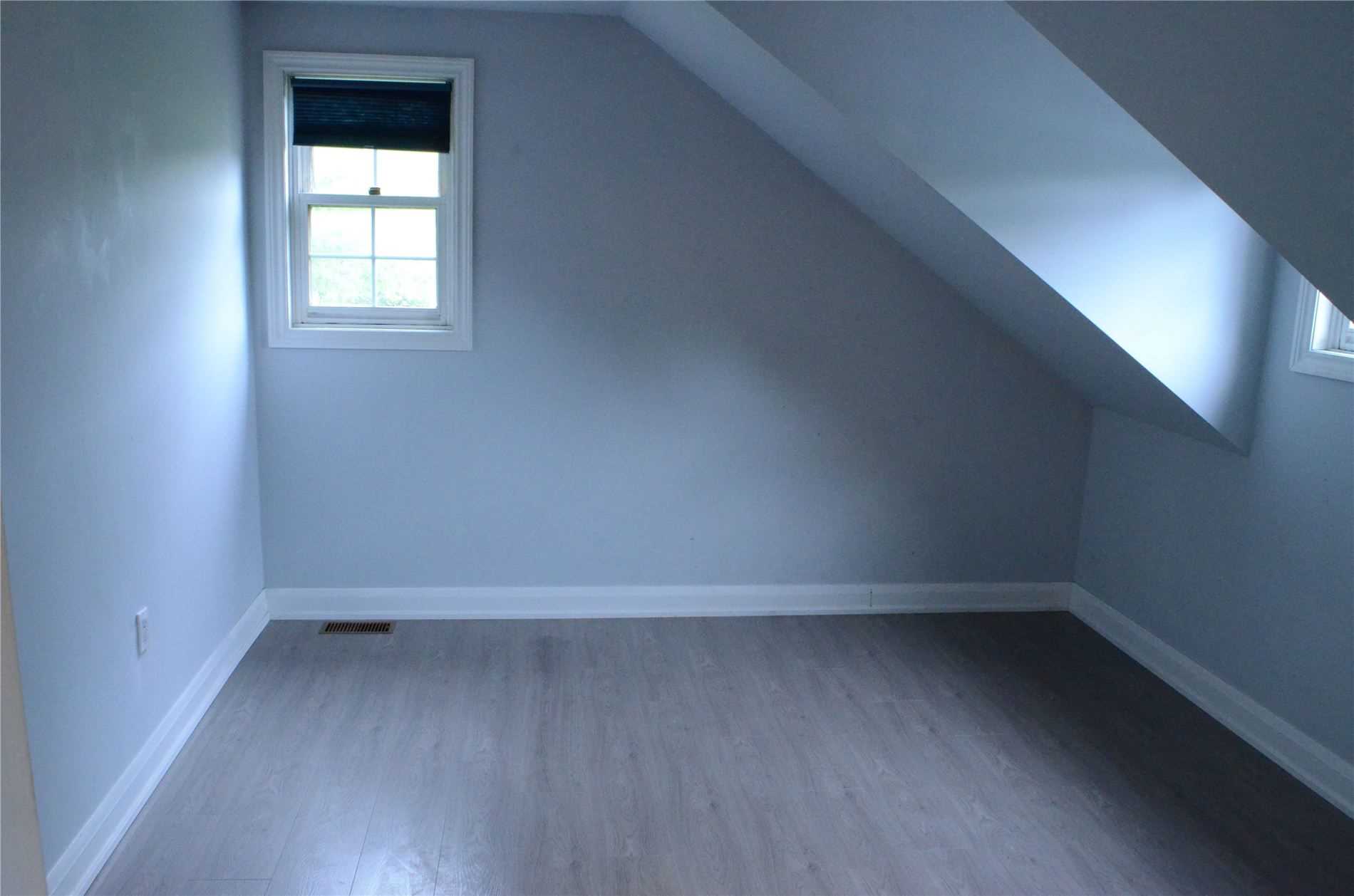 9 Vanvalley Dr