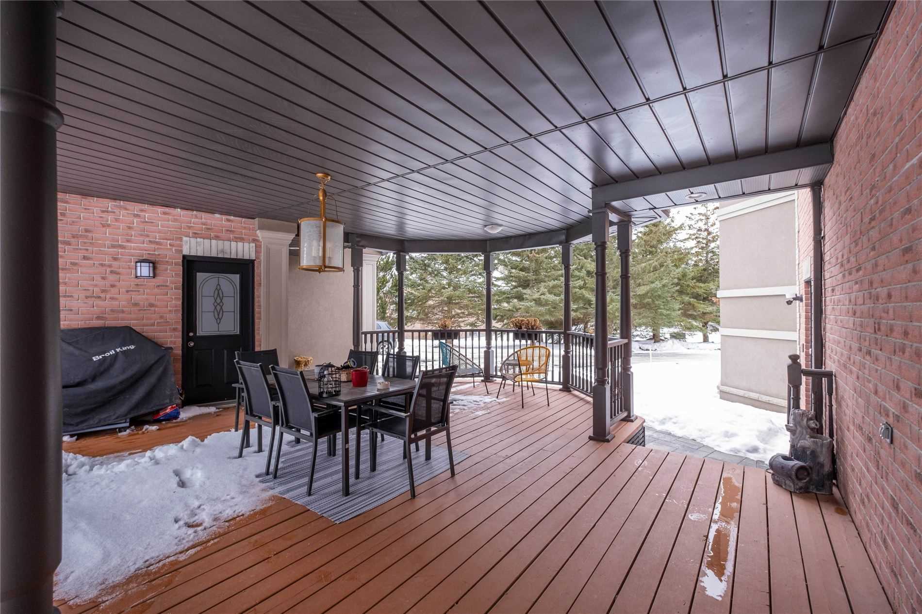 9 Vanvalley Dr