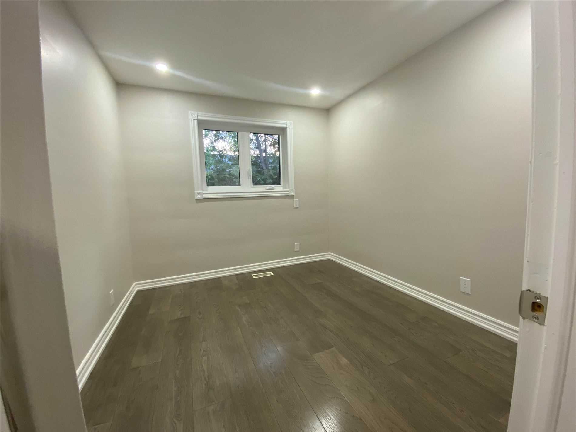 12 Sherwood Forest Drive