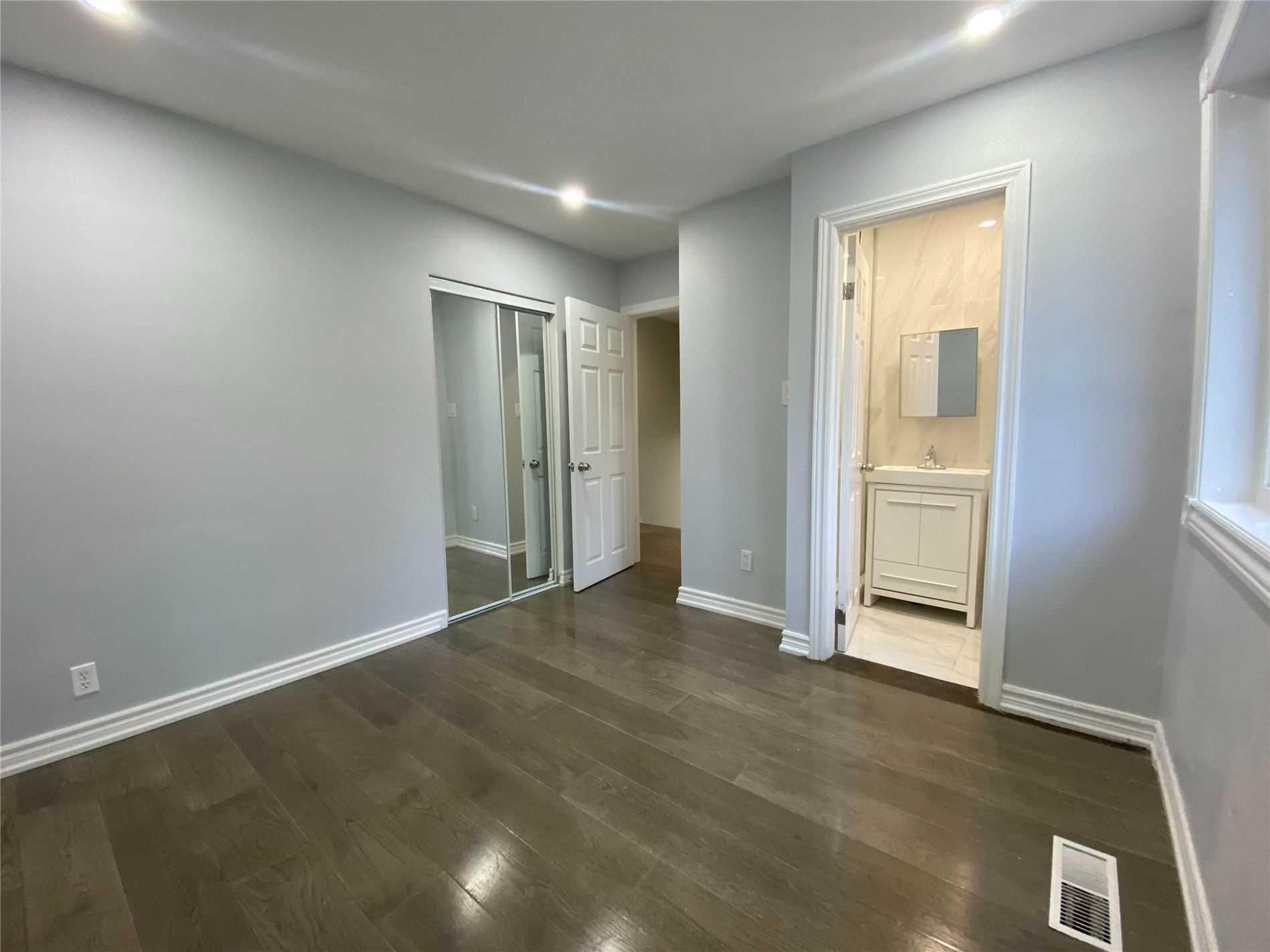 12 Sherwood Forest Drive