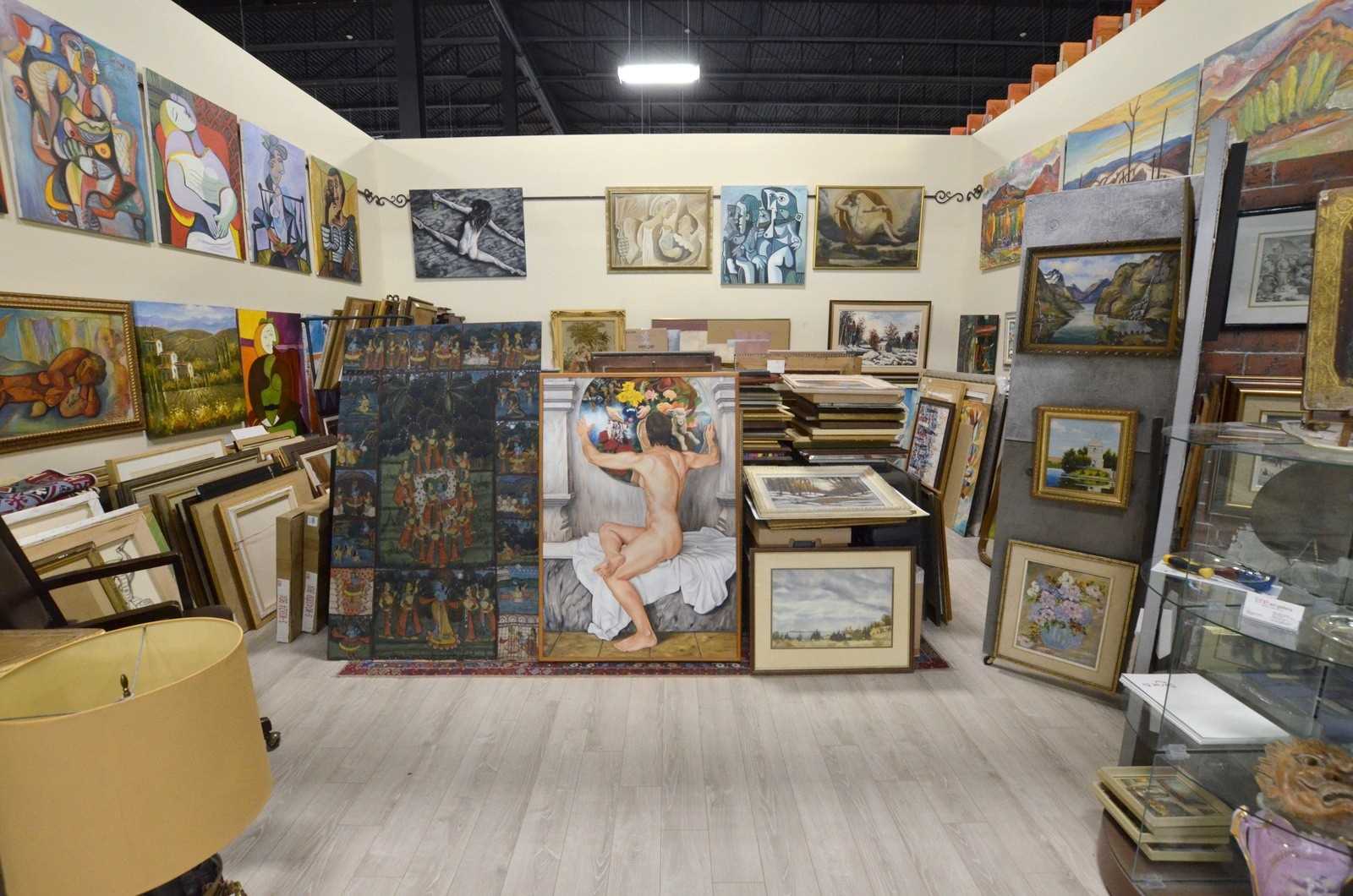 Listing N5862850 - Large Photo # 1