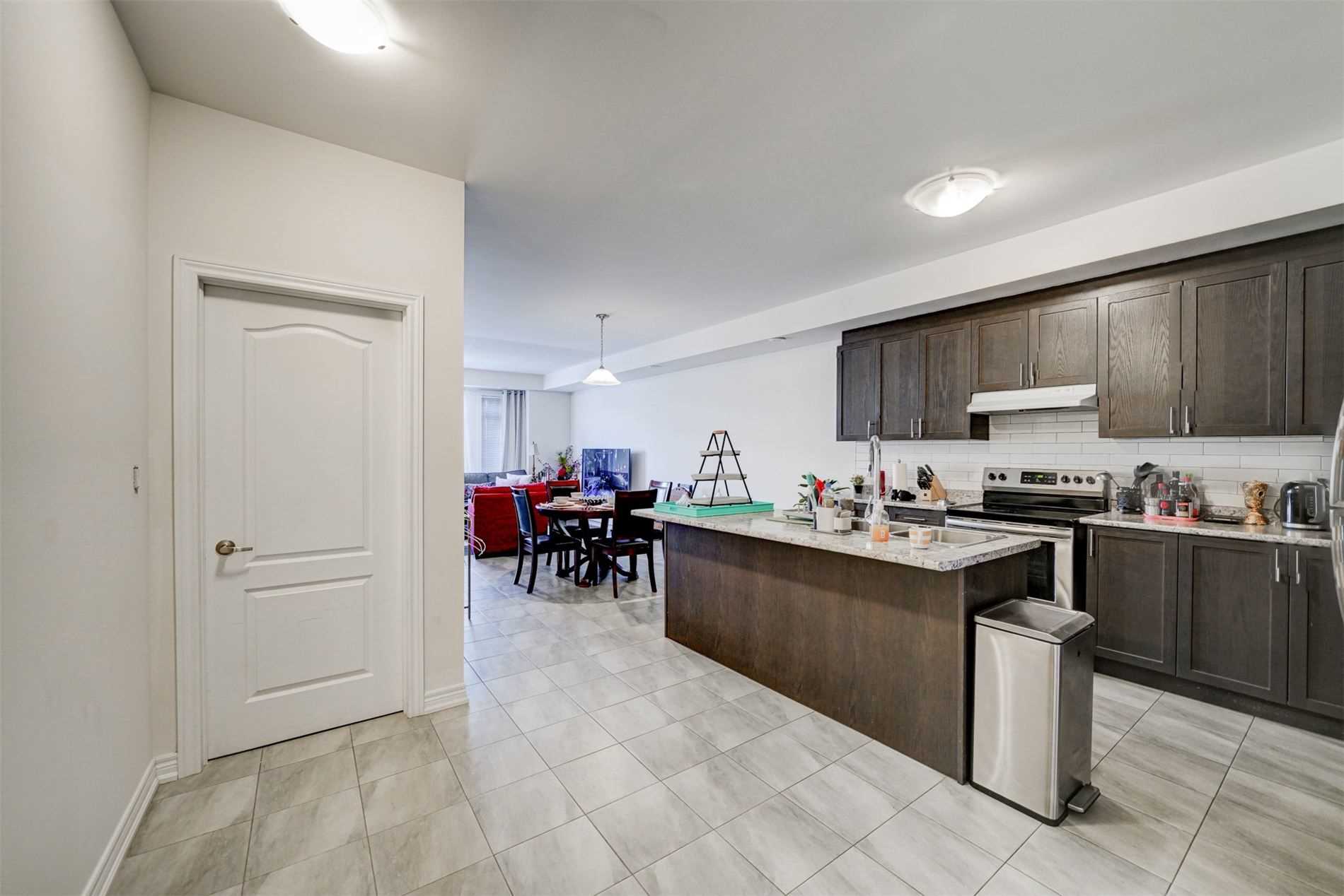 61 Luzon Ave
