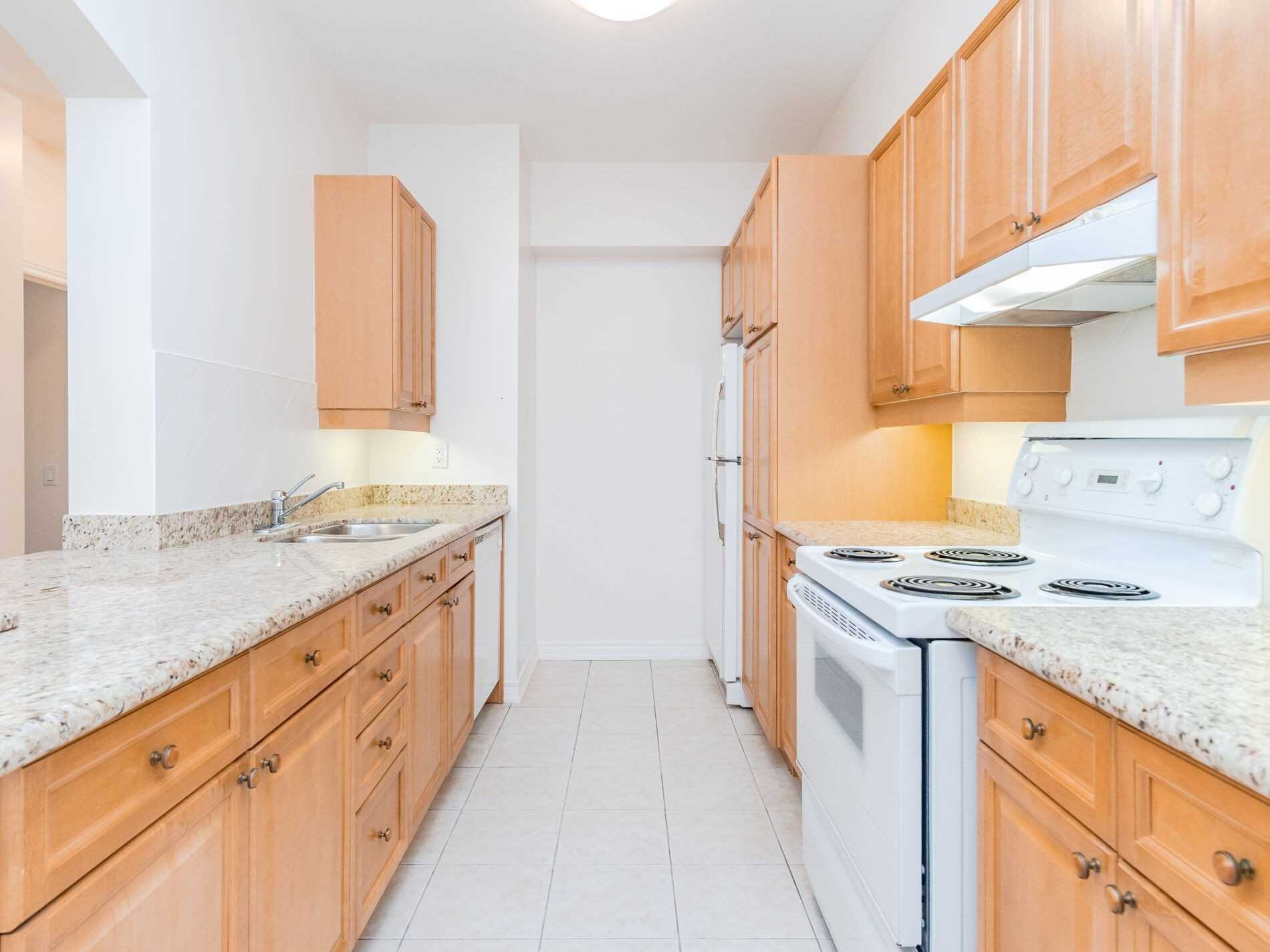 Listing N5863667 - Large Photo # 11