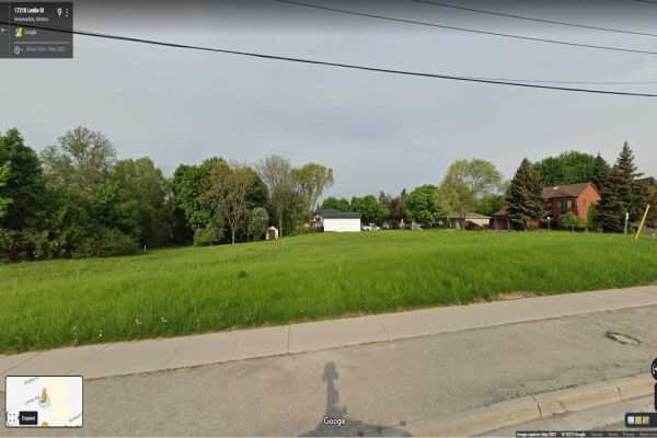 17210 Leslie St, Newmarket