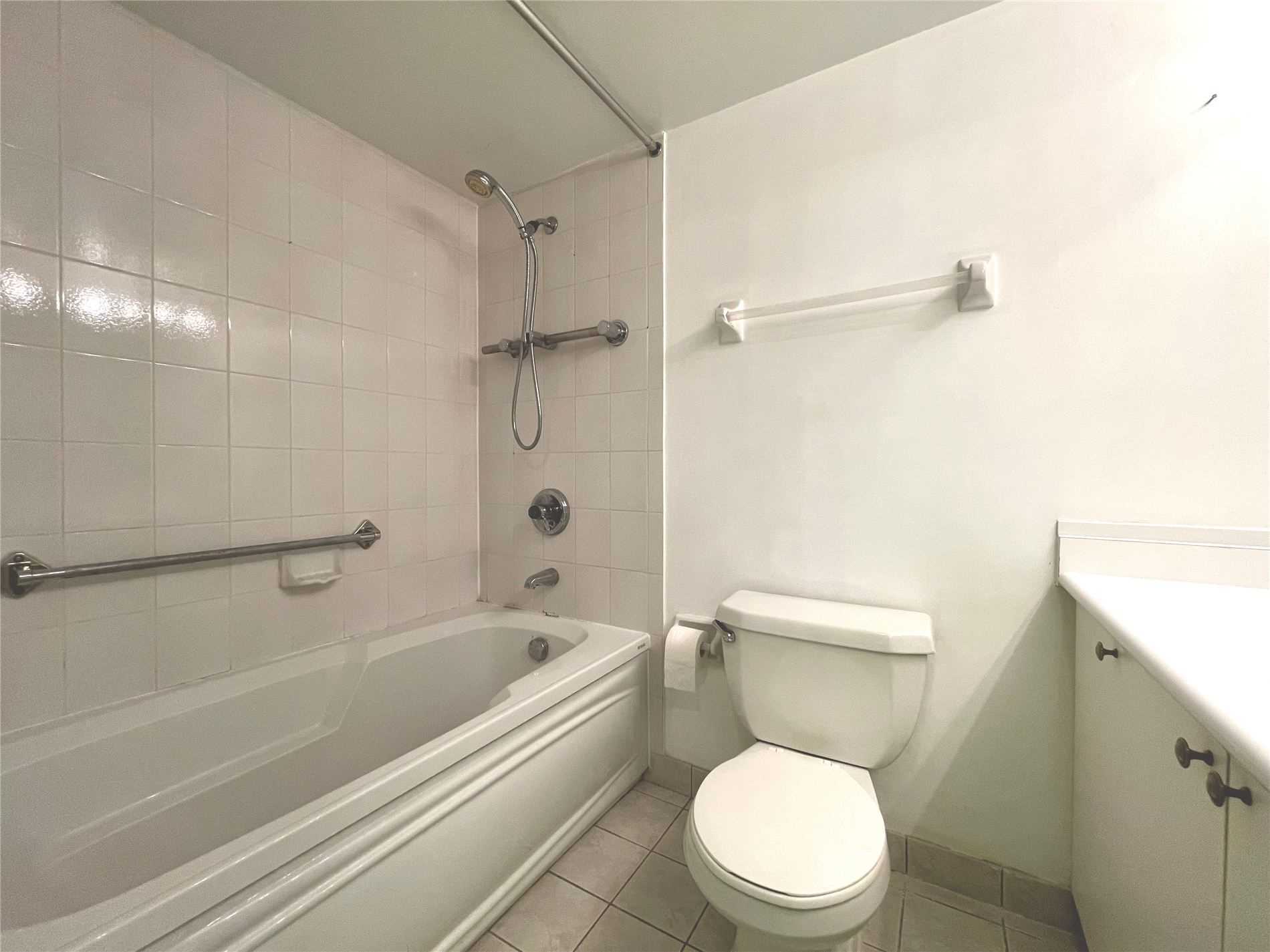 Listing N5864110 - Large Photo # 17