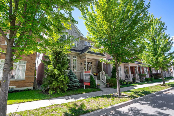 25 Hosta Ave, Markham