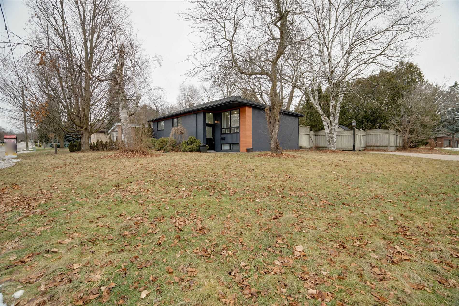 1 Willis Dr