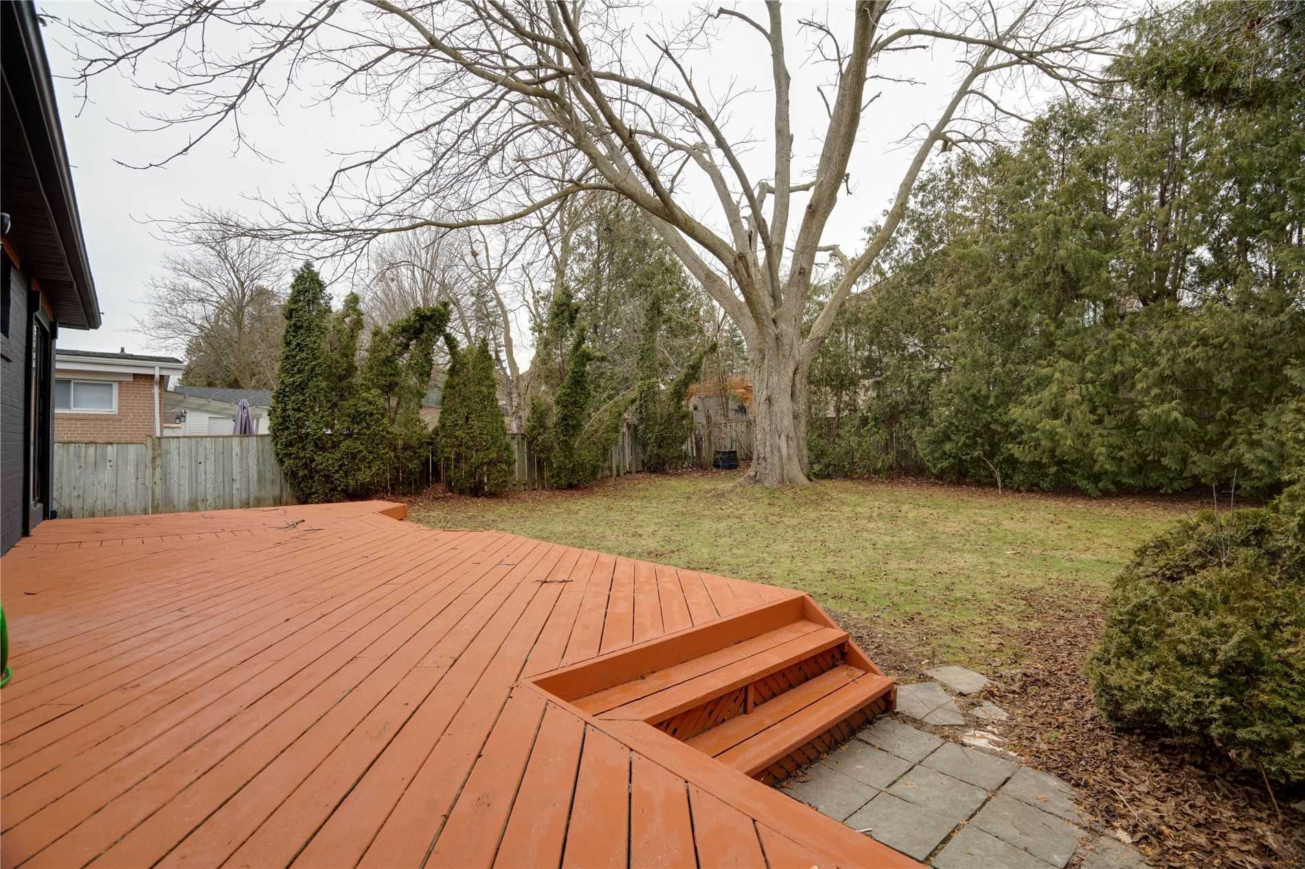 1 Willis Dr