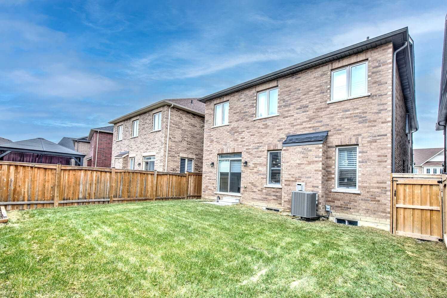 14 Beaconsfield Drive