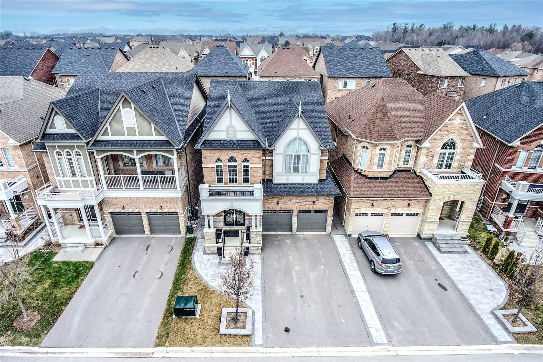 14 Beaconsfield Drive