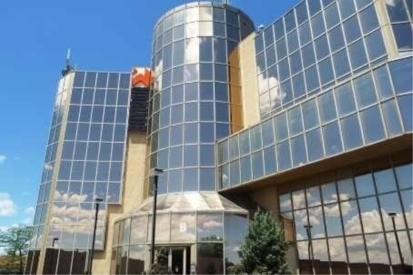 8000 Jane St, Vaughan