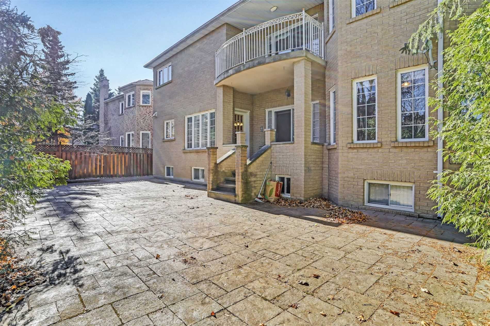 3 Tivoli Ave