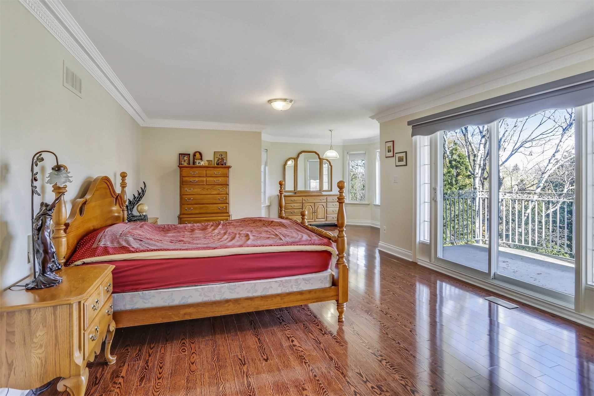 3 Tivoli Ave