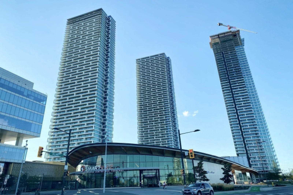 898 Portage Pkwy, Vaughan