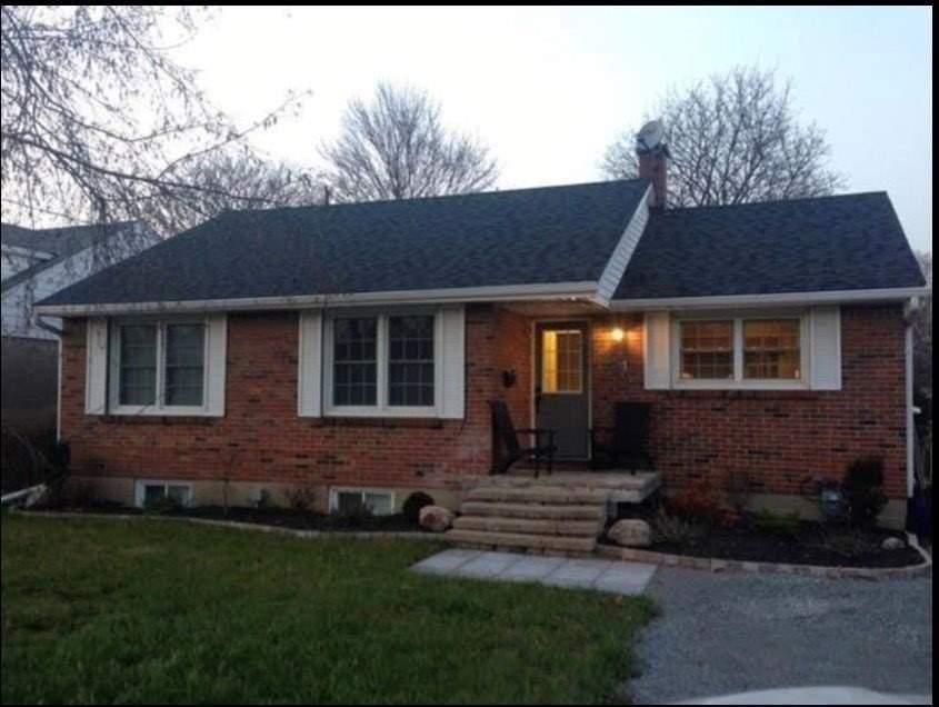 251 Kathryn Cres